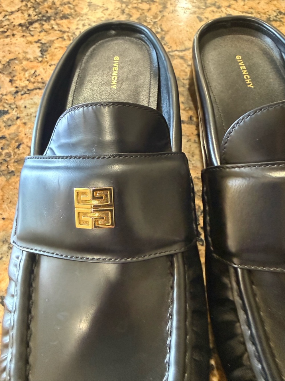 Givenchy woman’s Black 4G Leather Loafer Mules - Picture 3 of 10